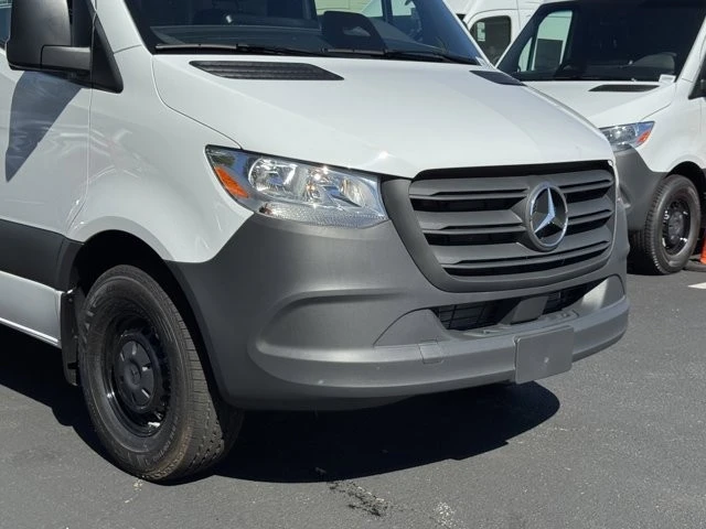 2026 Mercedes-Benz VS30 Sprinter - Image 3 of 12