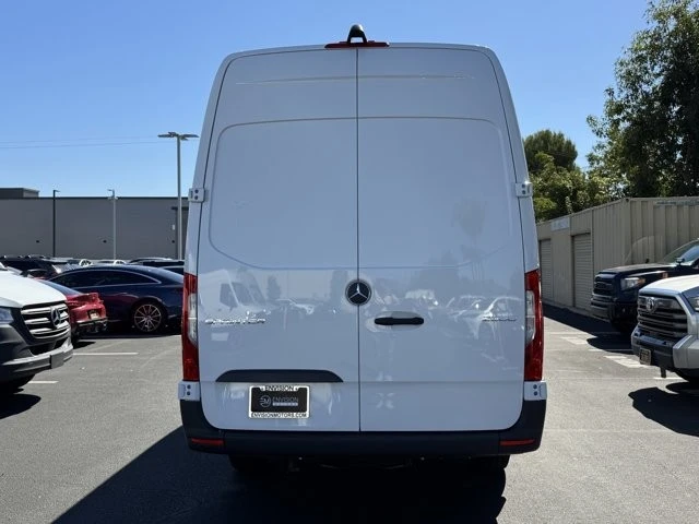 2026 Mercedes-Benz VS30 Sprinter - Image 8 of 12