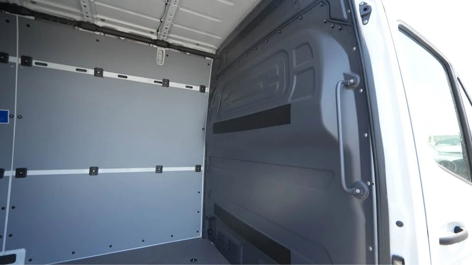 2026 Mercedes-Benz VS30 Sprinter - Image 3 of 9