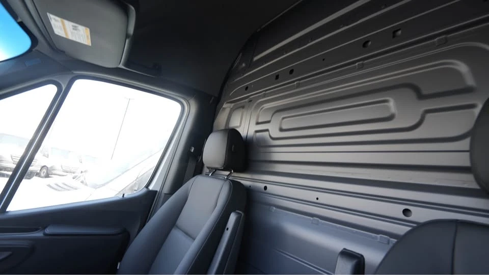 2026 Mercedes-Benz VS30 Sprinter - Image 7 of 9