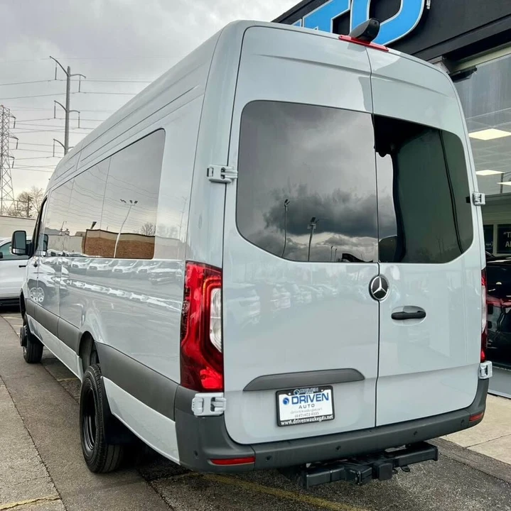 2026 Mercedes-Benz VS30 Sprinter - Image 3 of 18