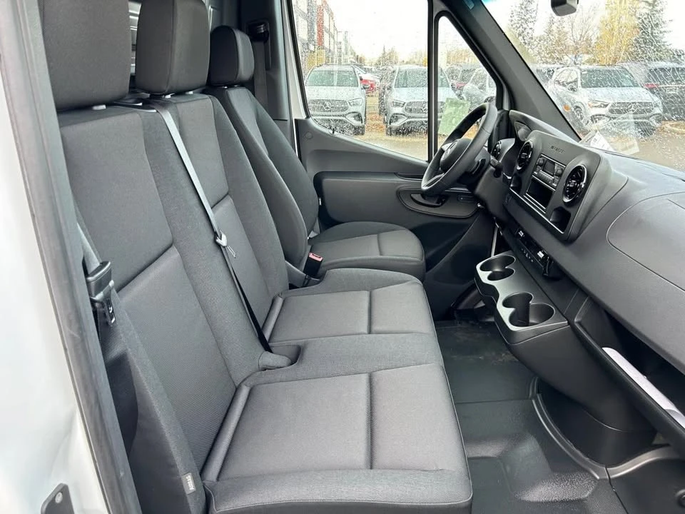 2026 Mercedes-Benz VS30 Sprinter - Image 2 of 7