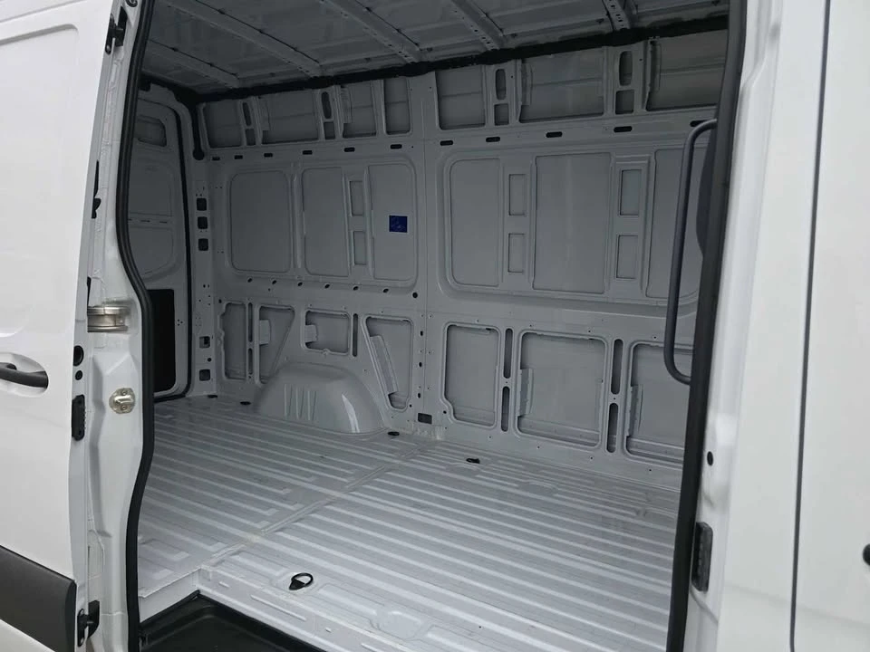 2026 Mercedes-Benz VS30 Sprinter - Image 6 of 10