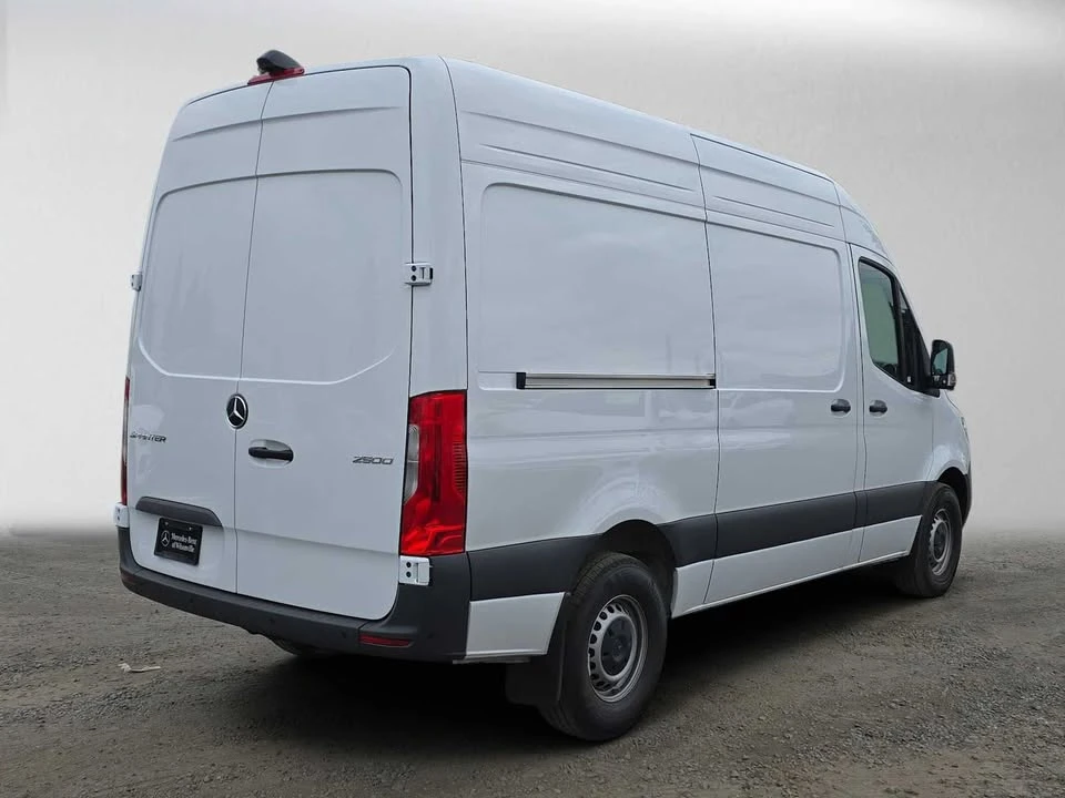 2026 Mercedes-Benz VS30 Sprinter - Image 3 of 10