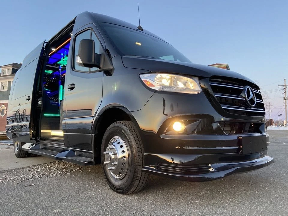2026 Mercedes-Benz VS30 Sprinter - Image 8 of 10