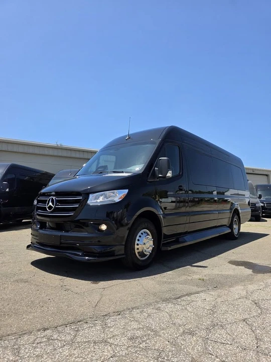 2026 Mercedes-Benz VS30 Sprinter - Image 10 of 14