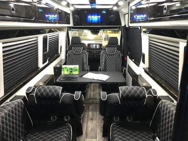 2026 Mercedes-Benz VS30 Sprinter - Image 9 of 20
