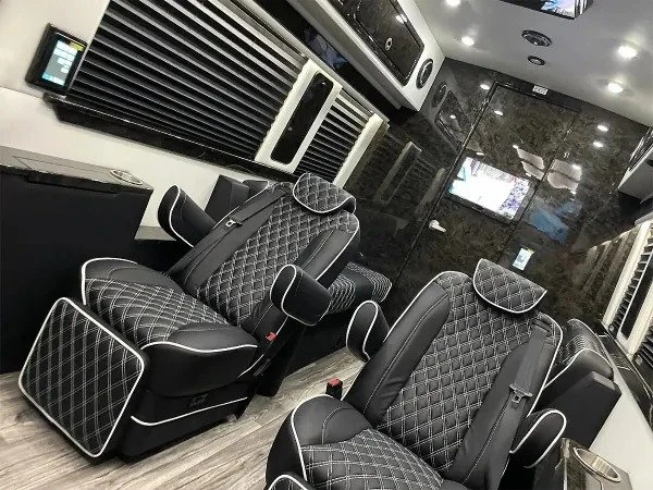 2026 Mercedes-Benz VS30 Sprinter - Image 13 of 20