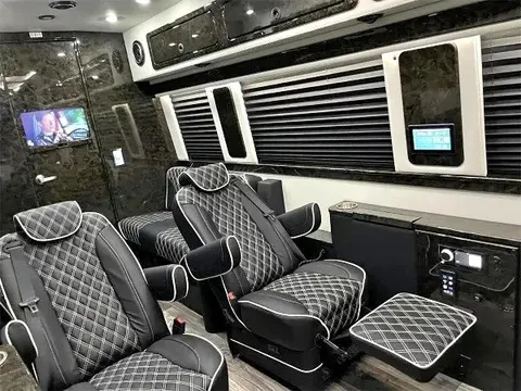 2026 Mercedes-Benz Sprinter Luxe Cruiser D6