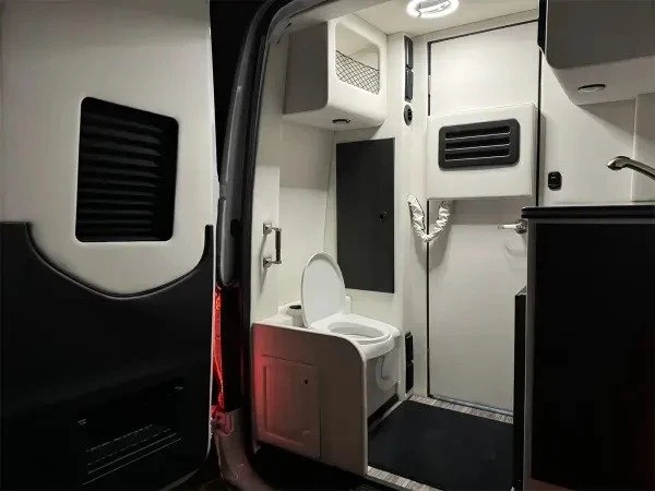 2026 Mercedes-Benz VS30 Sprinter - Image 4 of 20