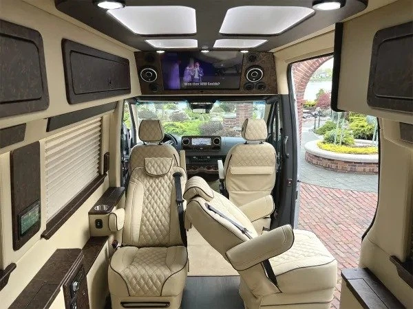 2026 Mercedes-Benz VS30 Sprinter - Image 10 of 18