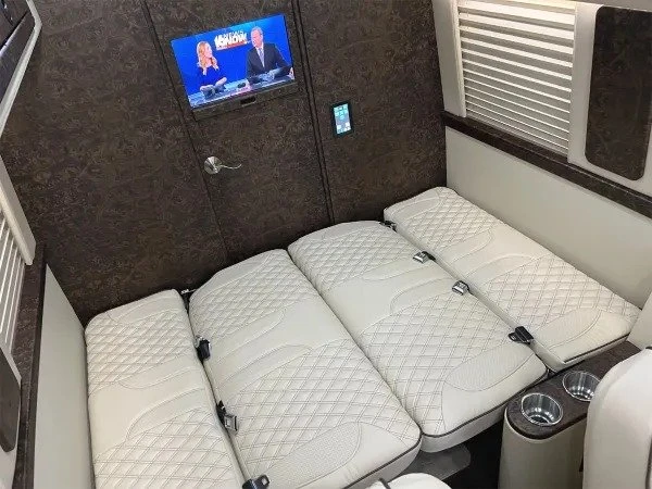 2026 Mercedes-Benz VS30 Sprinter - Image 13 of 18