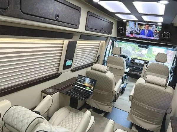 2026 Mercedes-Benz VS30 Sprinter - Image 3 of 18