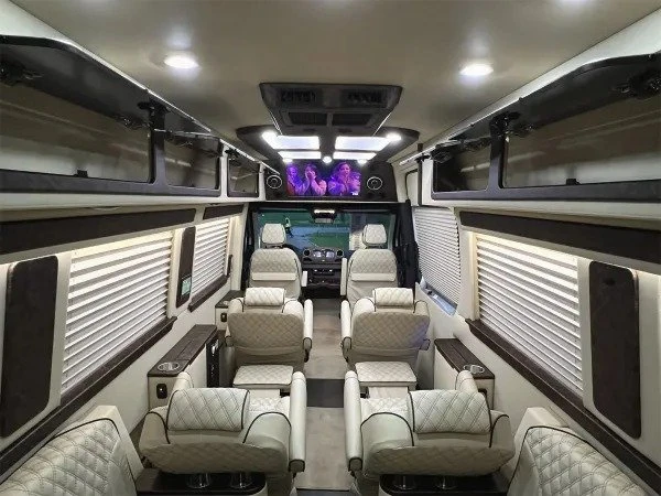 2026 Mercedes-Benz VS30 Sprinter - Image 14 of 18