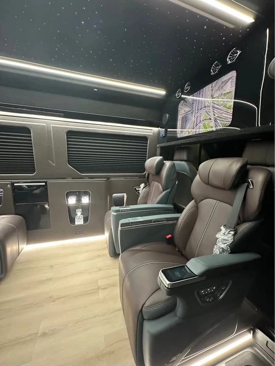2026 Mercedes-Benz VS30 Sprinter - Image 4 of 20