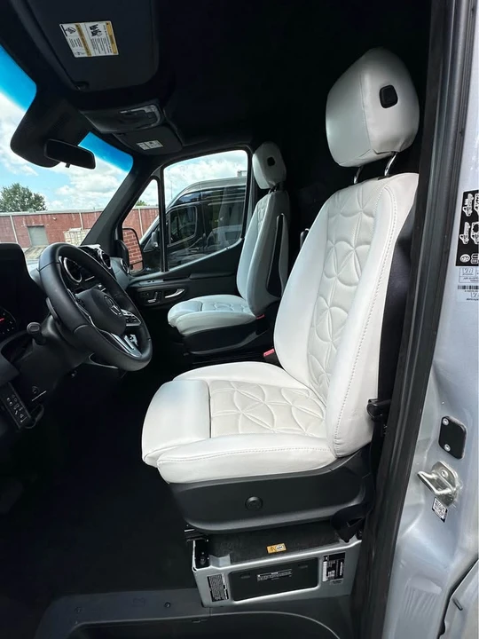 2026 Mercedes-Benz VS30 Sprinter - Image 3 of 20