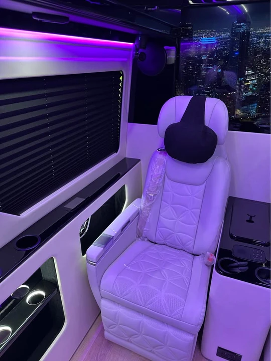 2026 Mercedes-Benz VS30 Sprinter - Image 10 of 20