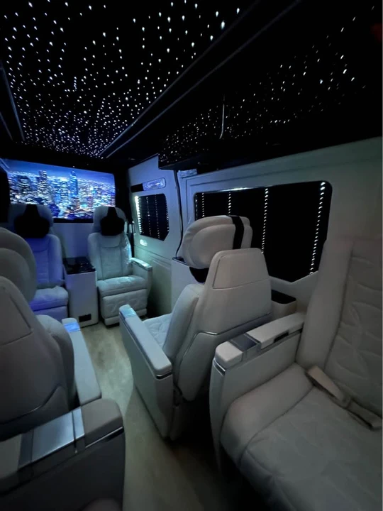 2026 Mercedes-Benz VS30 Sprinter - Image 18 of 20