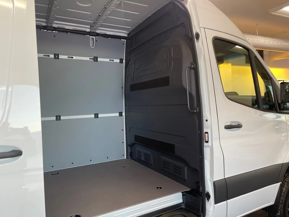 2026 Mercedes-Benz VS30 Sprinter - Image 3 of 17