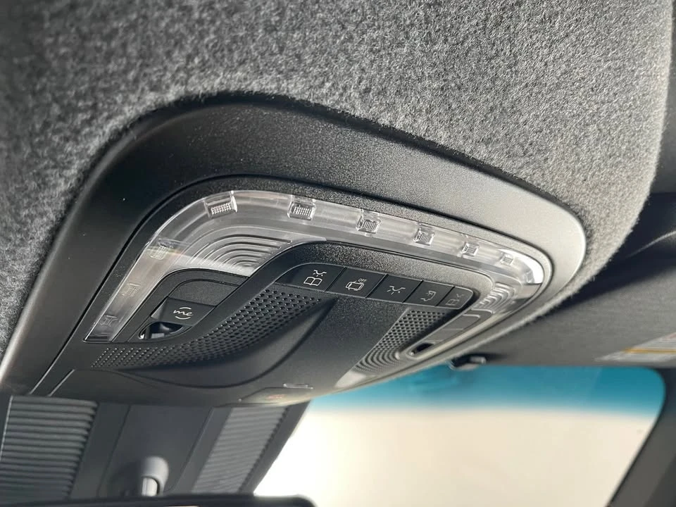 2026 Mercedes-Benz VS30 Sprinter - Image 16 of 17