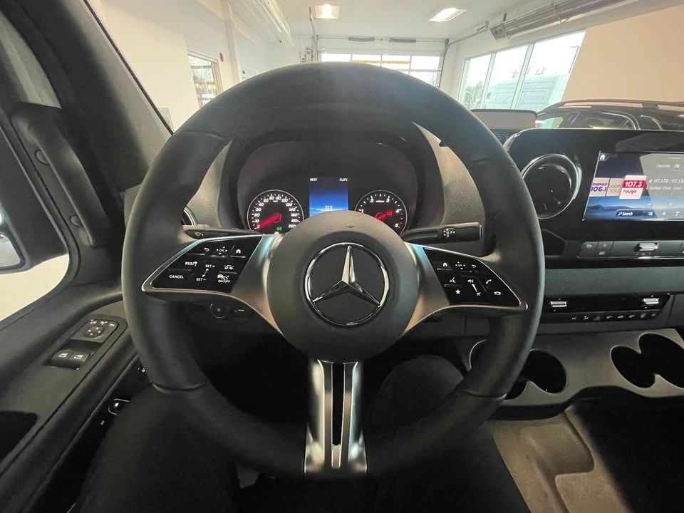 2026 Mercedes-Benz VS30 Sprinter - Image 11 of 17