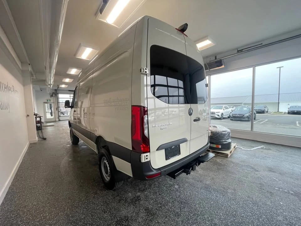 2026 Mercedes-Benz VS30 Sprinter - Image 7 of 17
