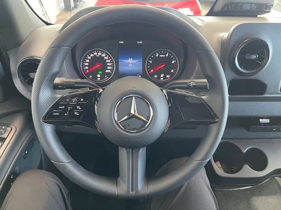 2026 Mercedes-Benz VS30 Sprinter - Image 12 of 17