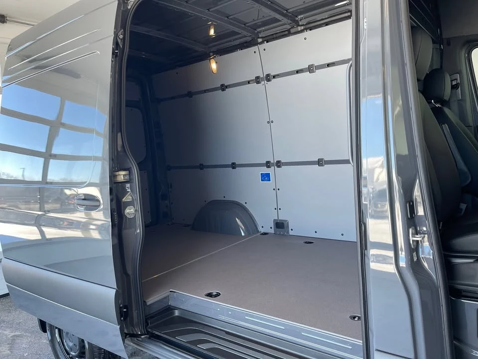 2026 Mercedes-Benz VS30 Sprinter - Image 4 of 17