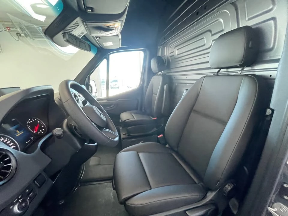 2026 Mercedes-Benz VS30 Sprinter - Image 11 of 17