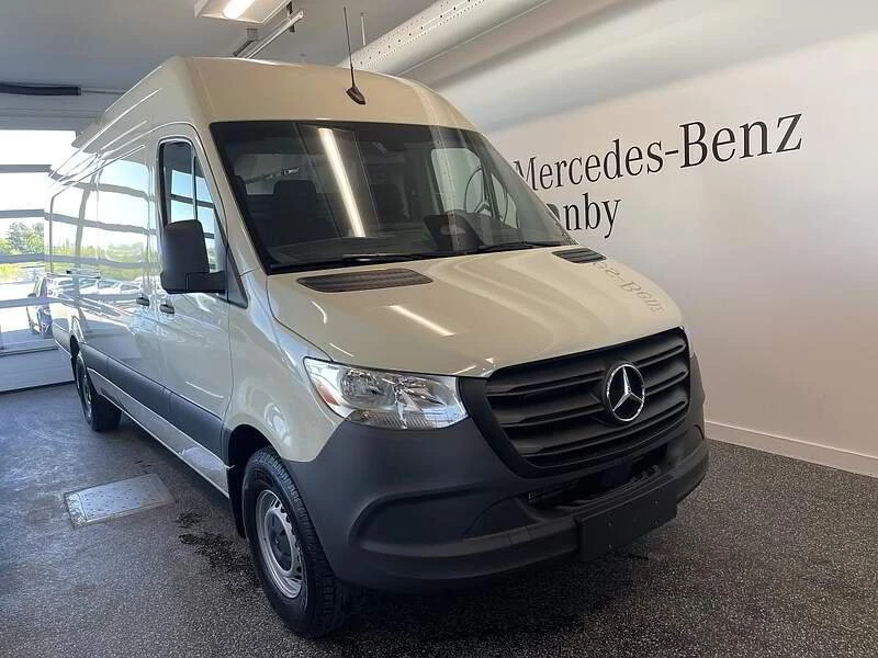 2026 Mercedes-Benz VS30 Sprinter - Image 2 of 18