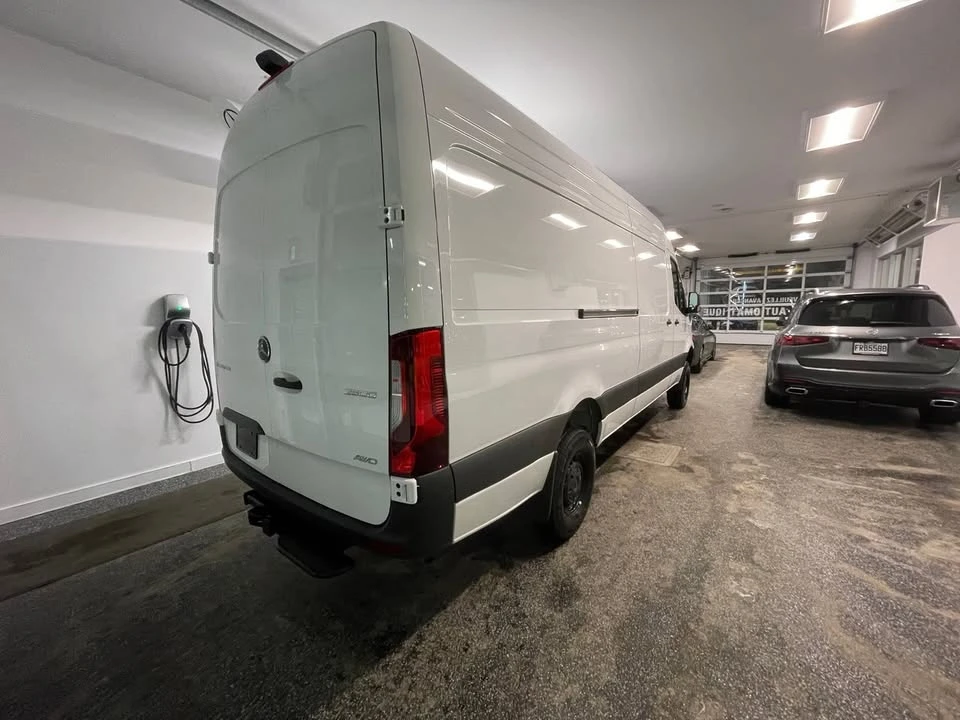 2026 Mercedes-Benz VS30 Sprinter - Image 5 of 17