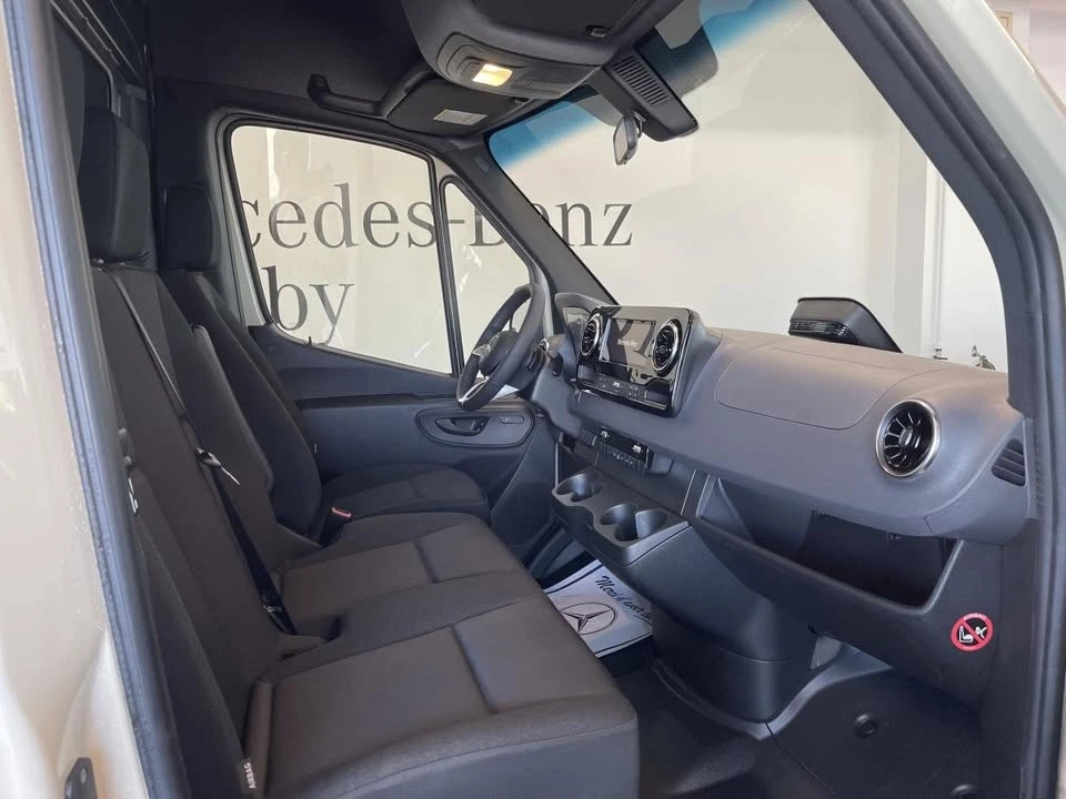 2026 Mercedes-Benz VS30 Sprinter - Image 3 of 18