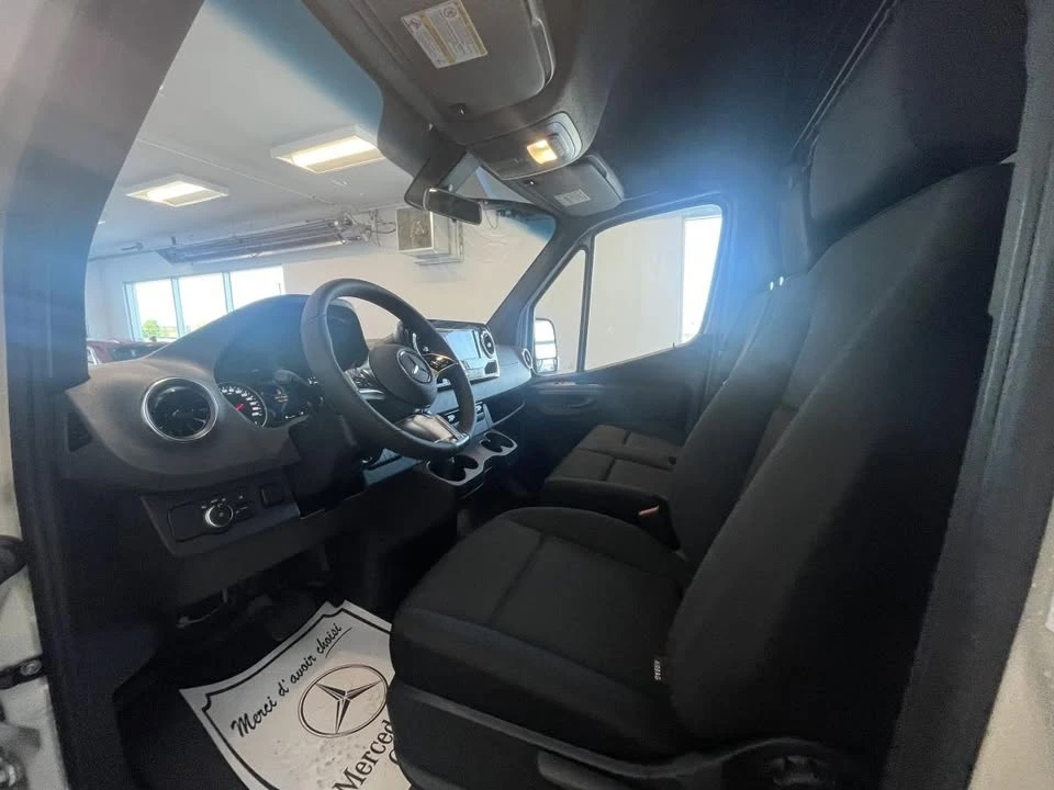 2026 Mercedes-Benz VS30 Sprinter - Image 11 of 18