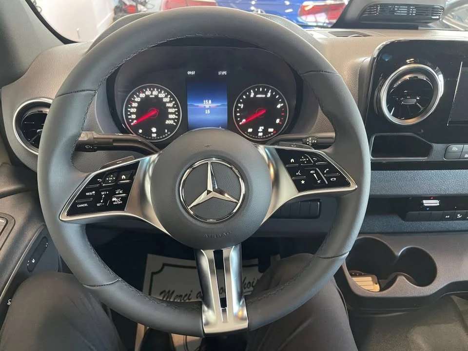 2026 Mercedes-Benz VS30 Sprinter - Image 12 of 18