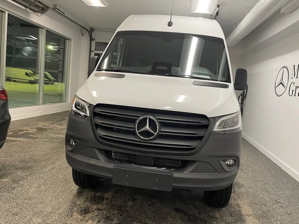 2026 Mercedes-Benz VS30 Sprinter - Image 9 of 17