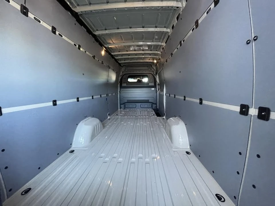 2026 Mercedes-Benz VS30 Sprinter - Image 7 of 18