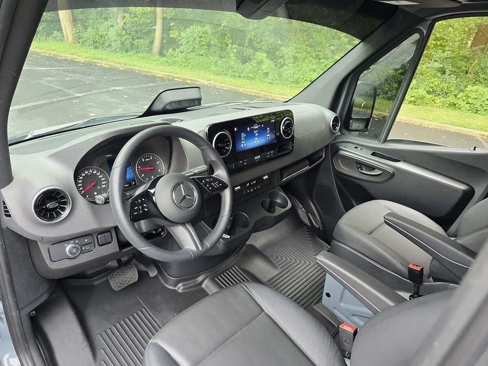 2026 Mercedes-Benz VS30 Sprinter - Image 2 of 20