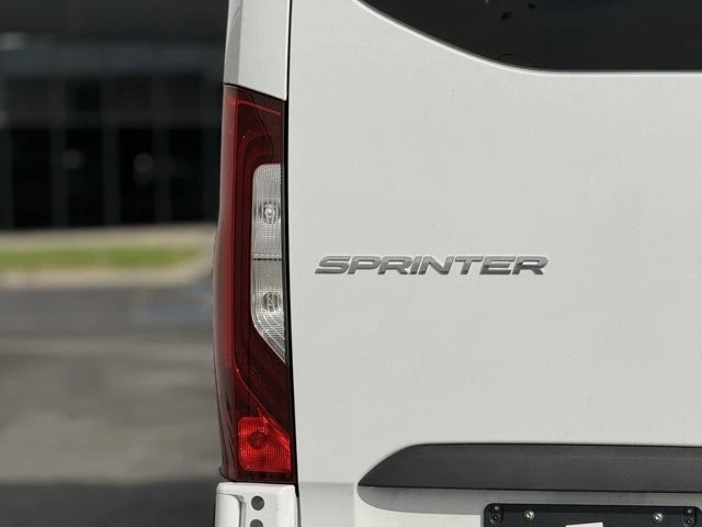 2026 Mercedes-Benz VS30 Sprinter - Image 8 of 12