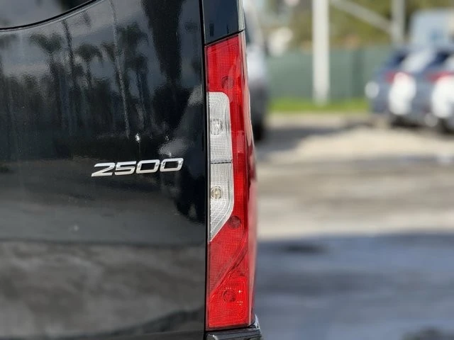 2026 Mercedes-Benz VS30 Sprinter - Image 10 of 12