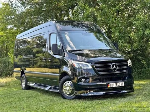 2026 Mercedes-Benz Sprinter Road Liner 737