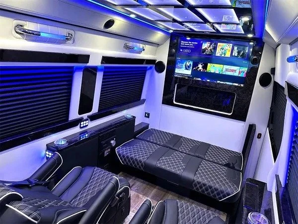 2026 Mercedes-Benz VS30 Sprinter - Image 16 of 20