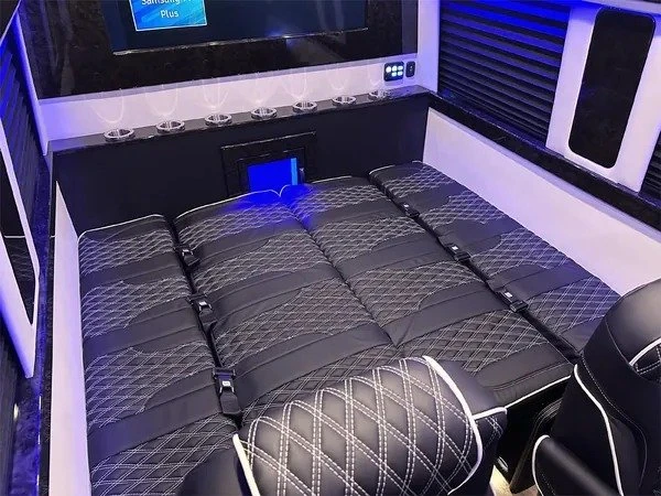 2026 Mercedes-Benz VS30 Sprinter - Image 8 of 20