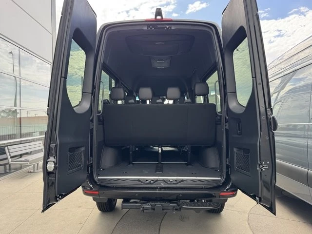 2026 Mercedes-Benz VS30 Sprinter - Image 11 of 12