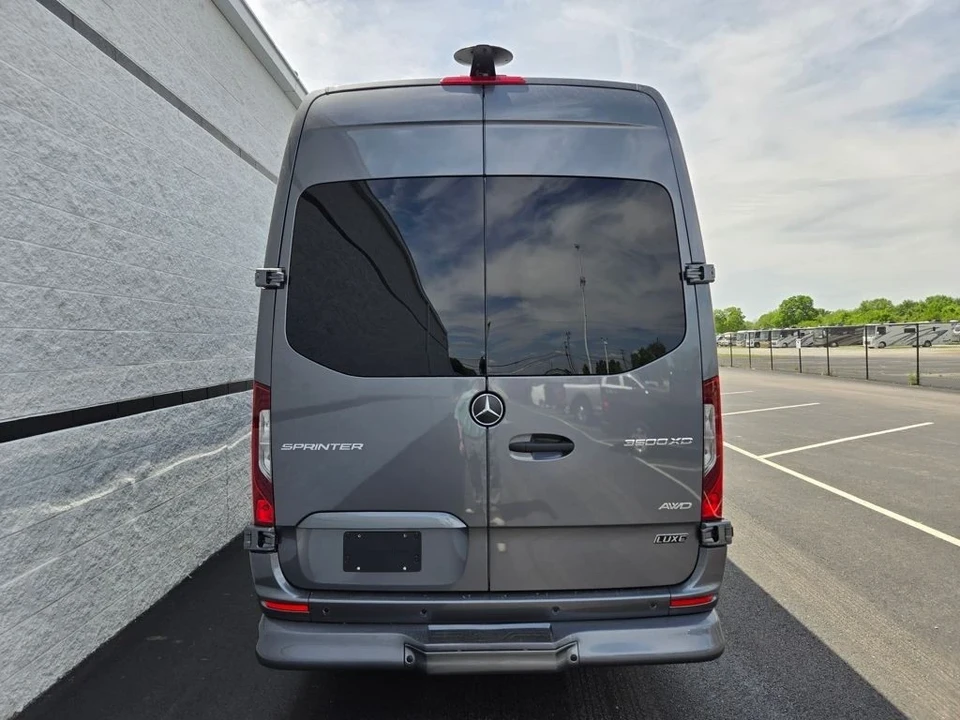 2026 Mercedes-Benz VS30 Sprinter - Image 4 of 21