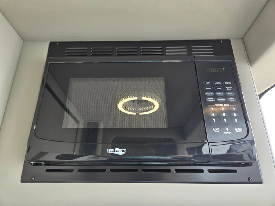 2026 Mercedes-Benz VS30 Sprinter - Image 9 of 21