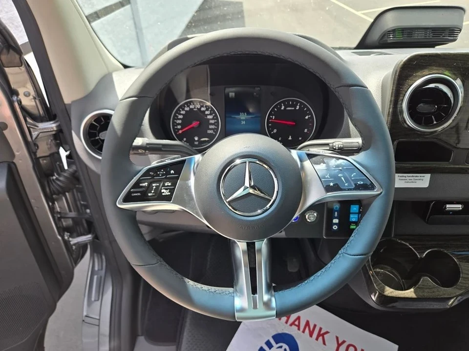 2026 Mercedes-Benz VS30 Sprinter - Image 14 of 21