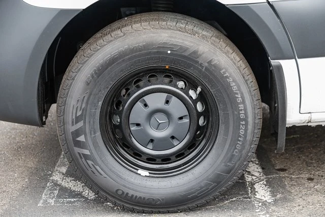 2026 Mercedes-Benz VS30 Sprinter - Image 9 of 12