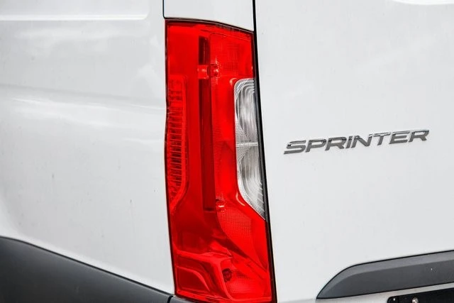 2026 Mercedes-Benz VS30 Sprinter - Image 8 of 12