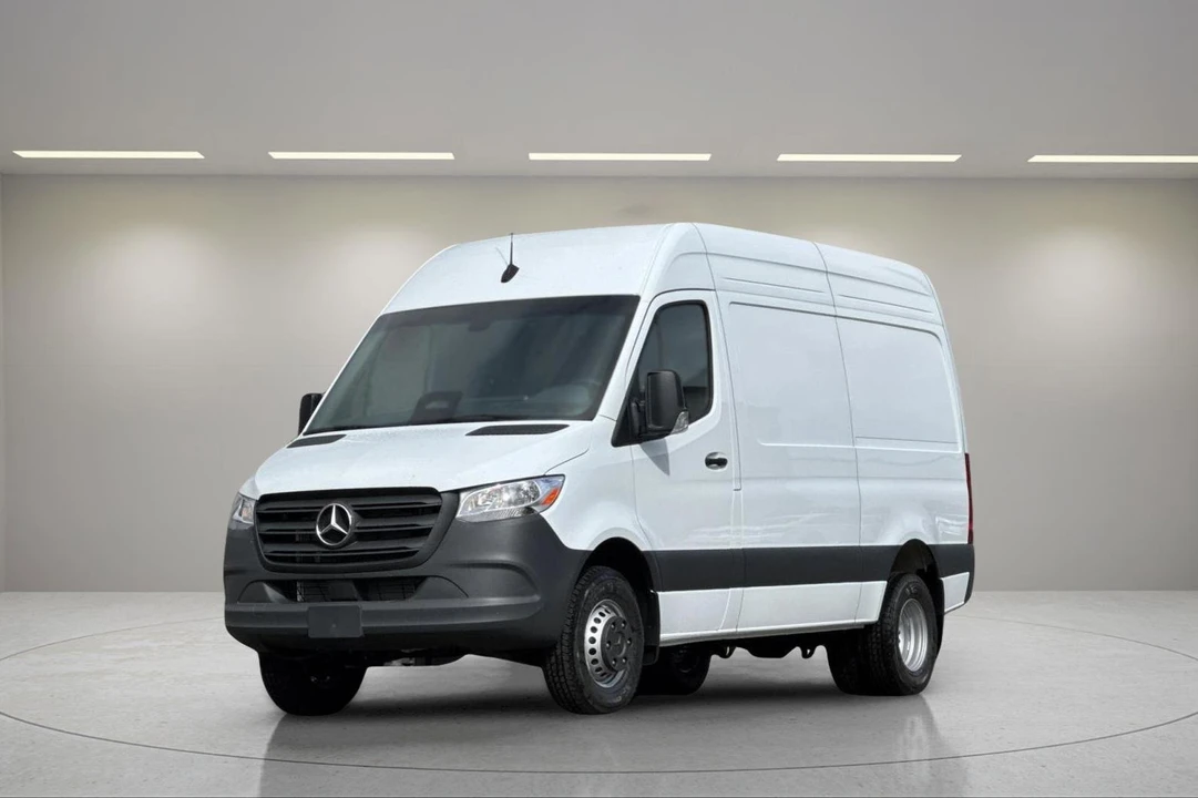 2026 Mercedes-Benz VS30 Sprinter - Image 8 of 12