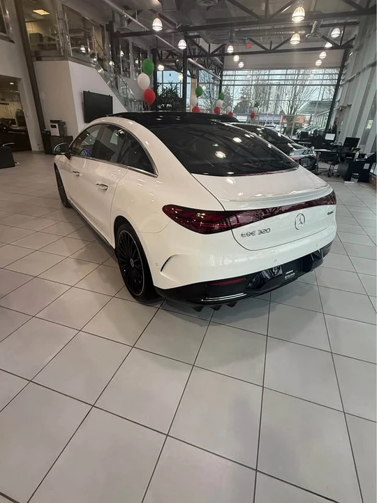 2026 Mercedes-Benz EQE - Image 5 of 6